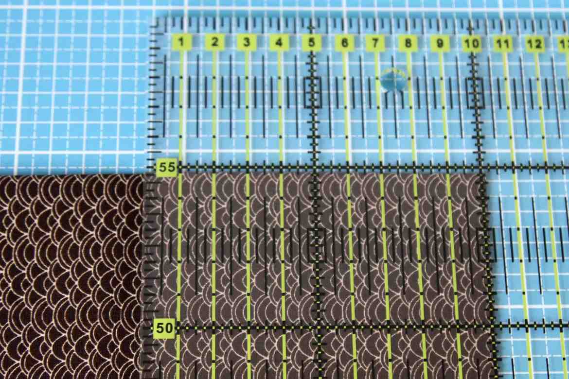 Anleitung für eine Patchworkdecke mit Einfassung