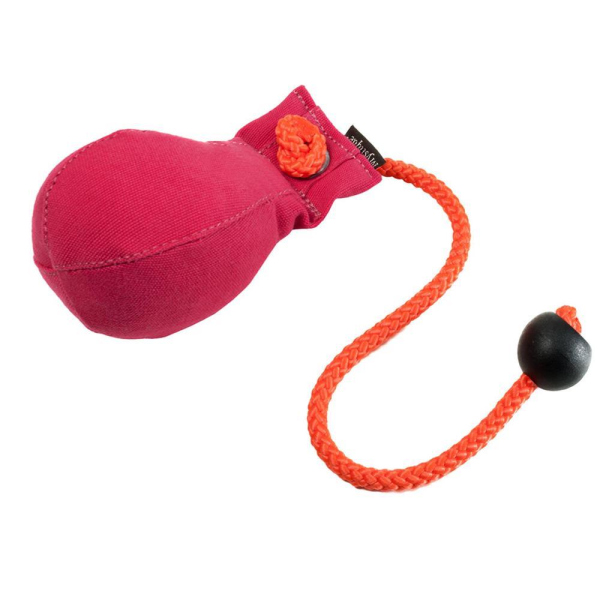 Mystique Dummy Ball 300g hot pink